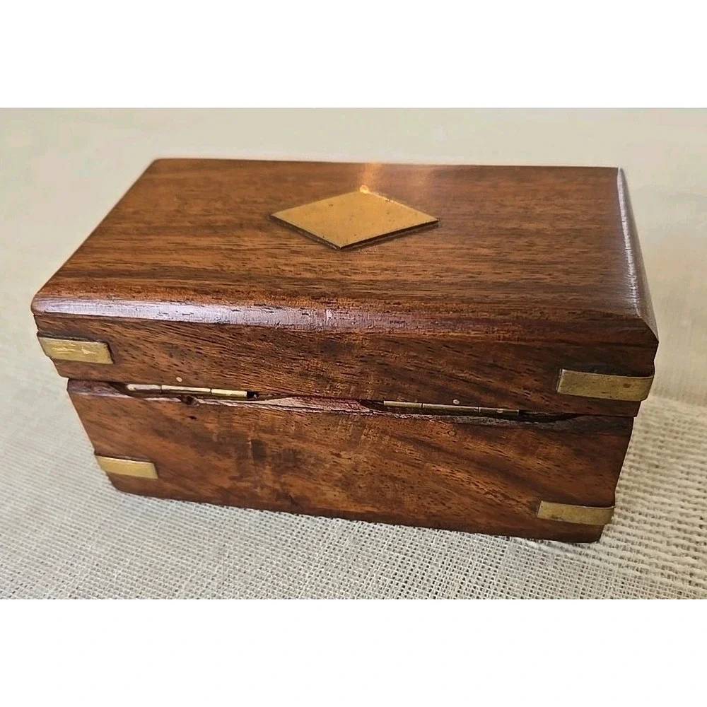 VTG Wooden Token/Keepsake/Trinket Box Hinged W/Brass Details 4